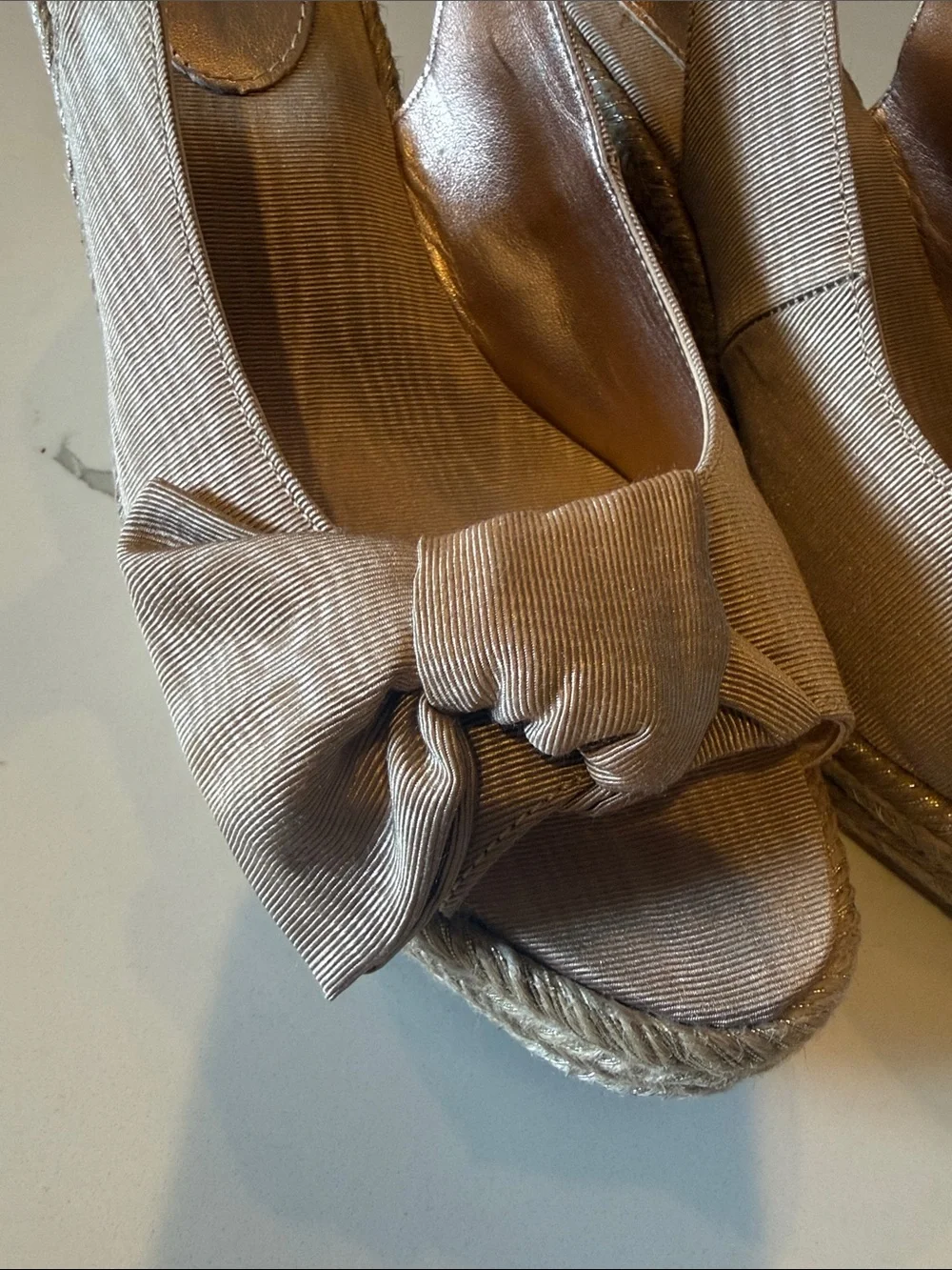 Naturalizer taupe slingback