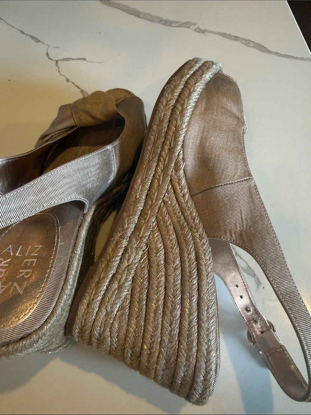 Naturalizer taupe slingback