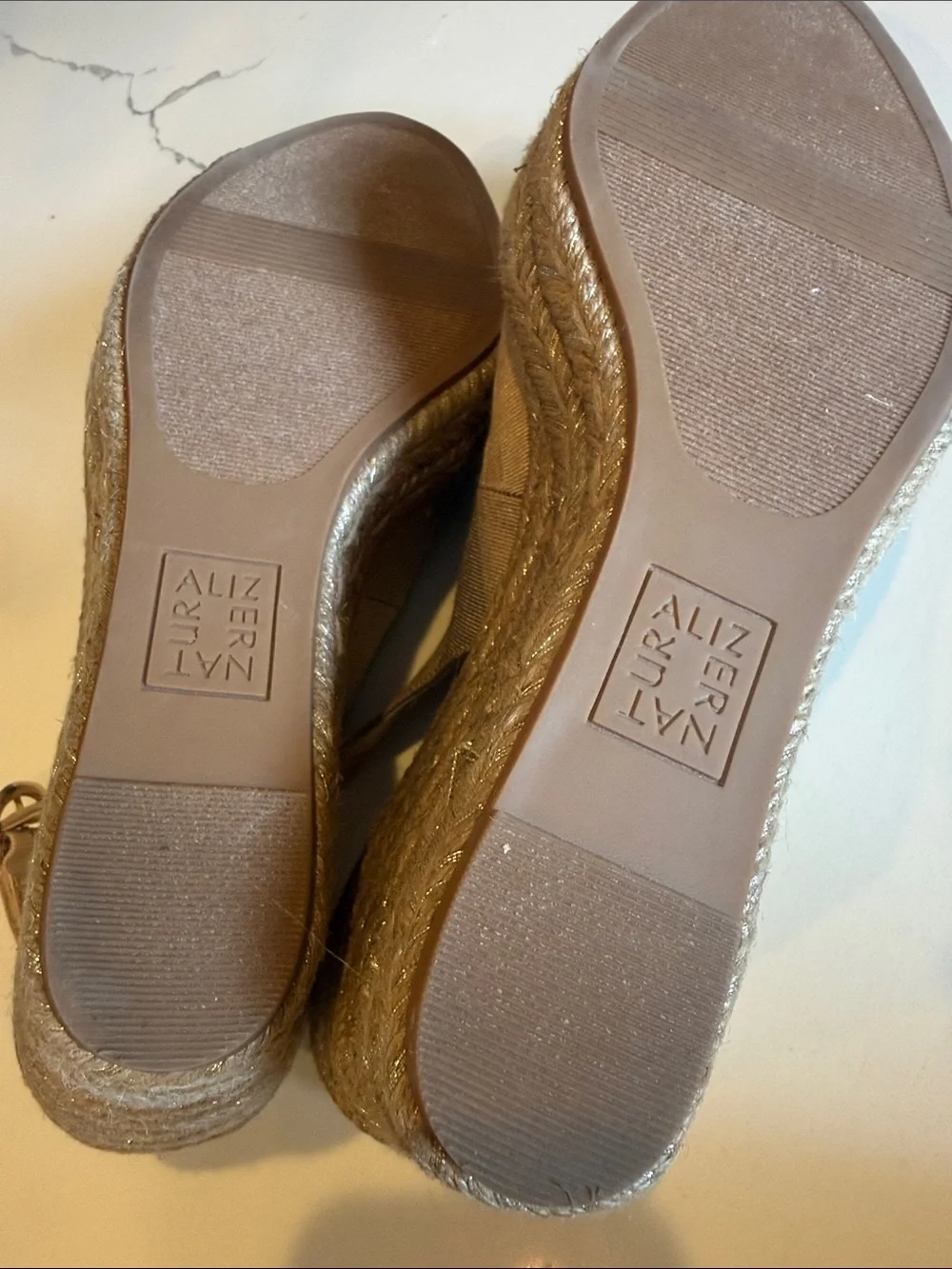 Naturalizer taupe slingback