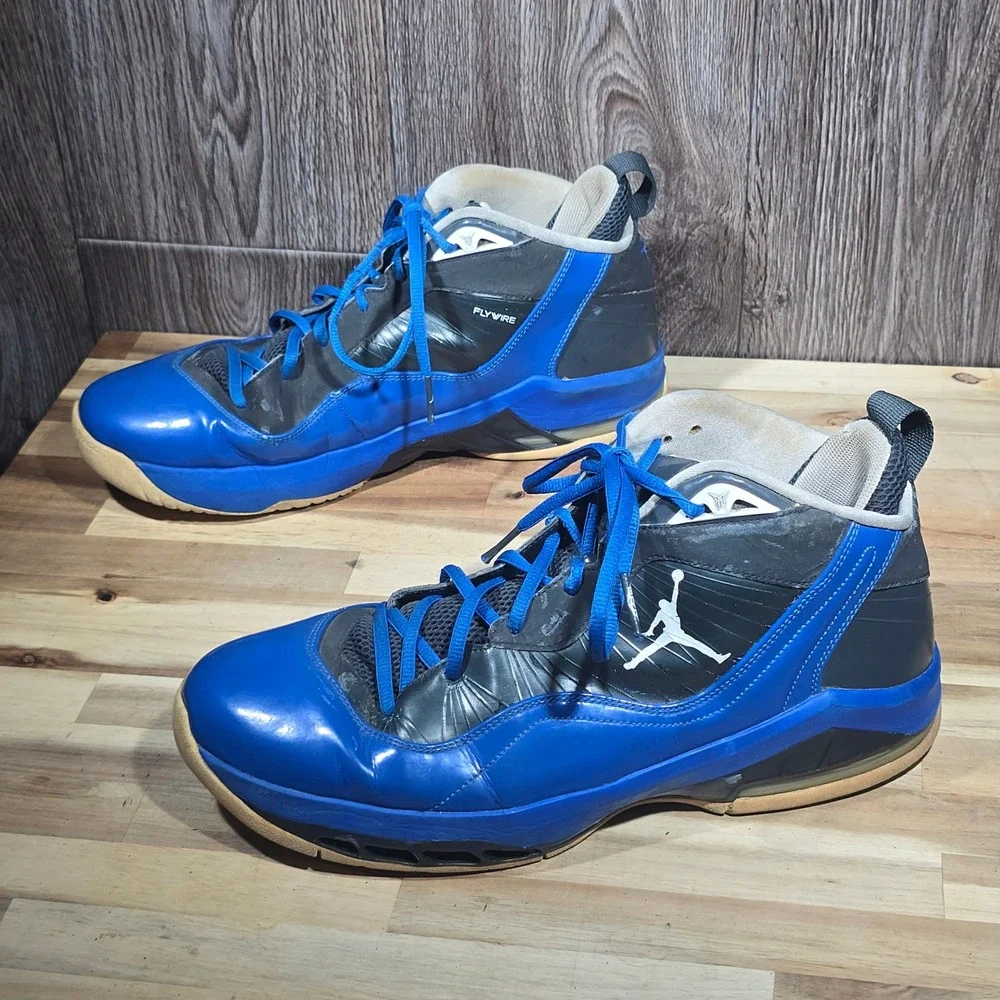 Jordan Melo M8 Anthracite White Varsity Royal 469786-018‎ Size 13 Blue Black
