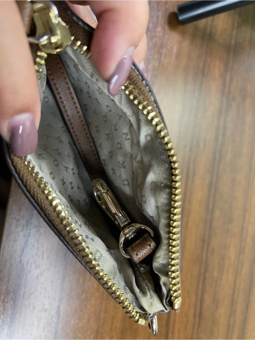 Dkny stylish brown