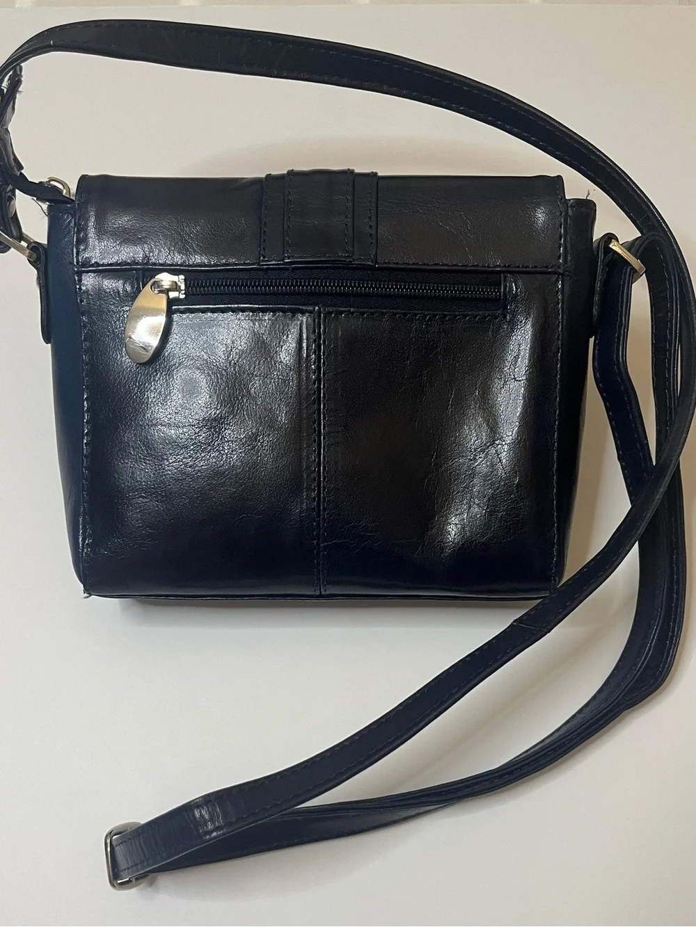 Navy 100% Leather Ashwood Crossbody Shoulder Strap Silver Accent Women’s Small