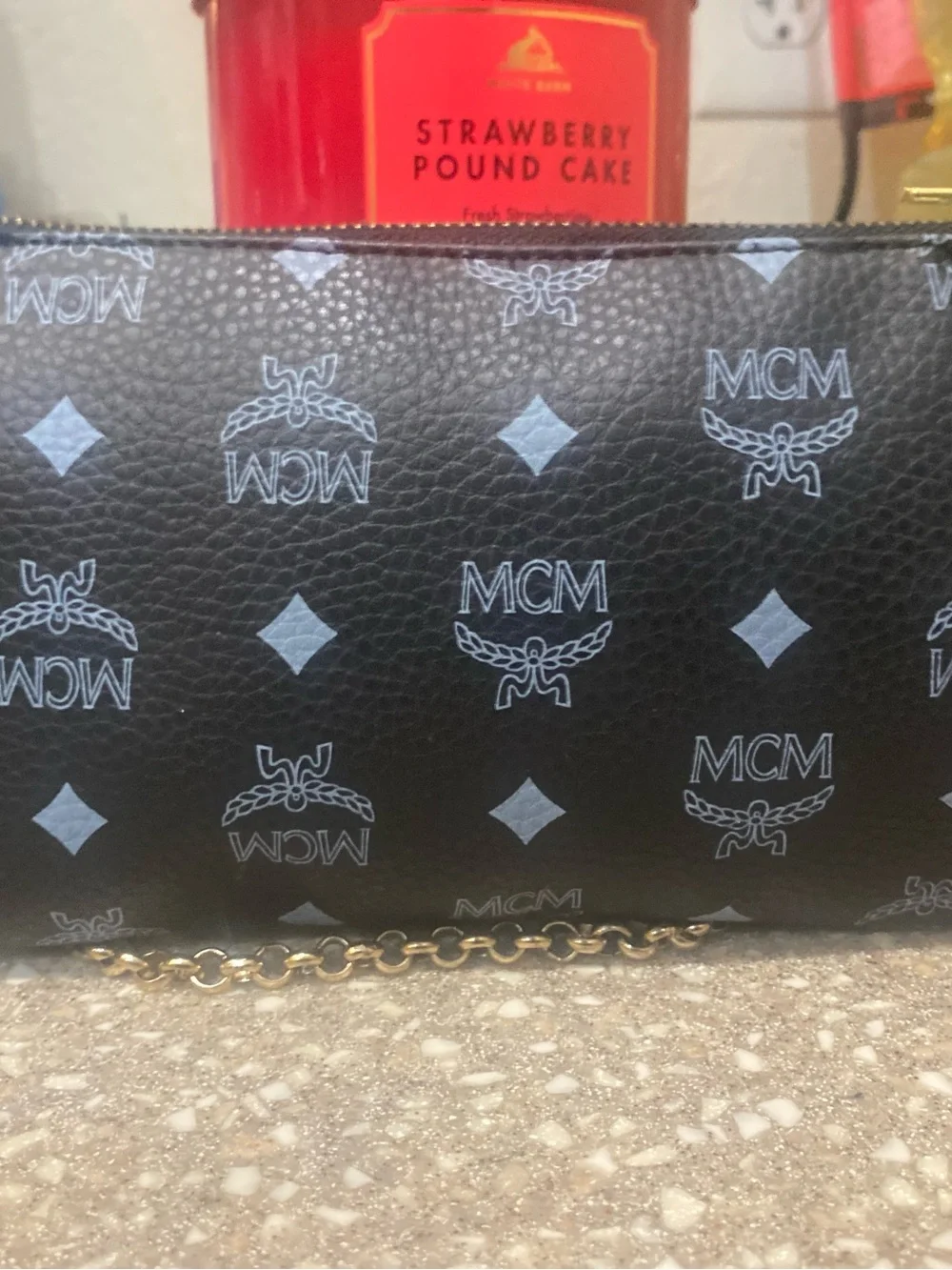 Source Unknown logo print