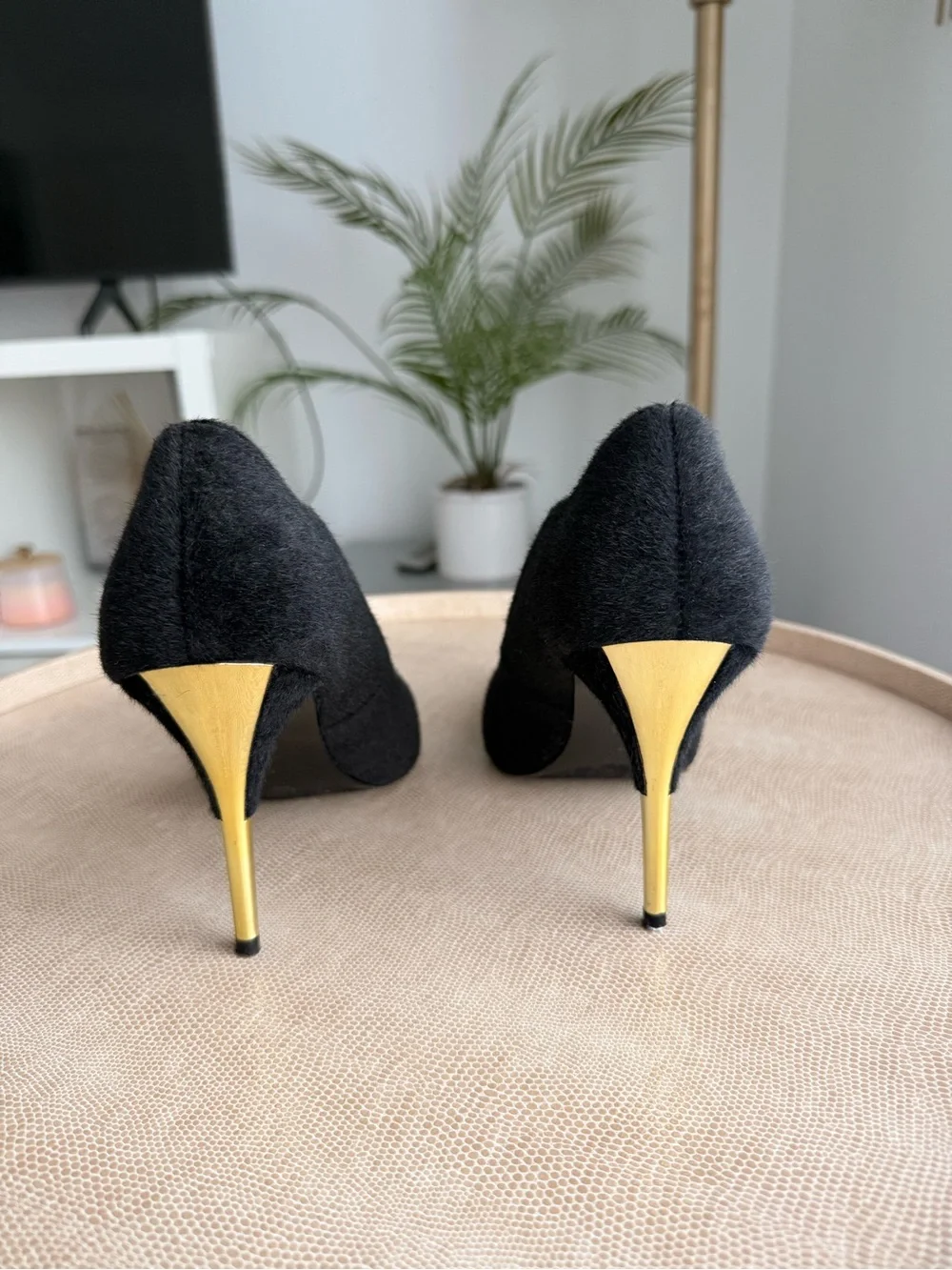 N/A black elevate silhouette
