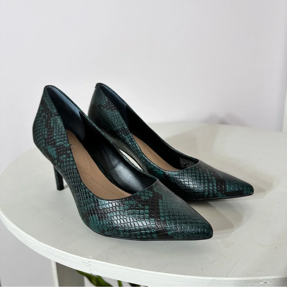 Alfani snake print heels