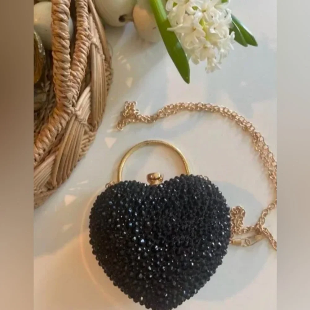 Ramla heart shaped