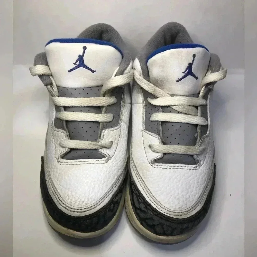 Jordan blue white