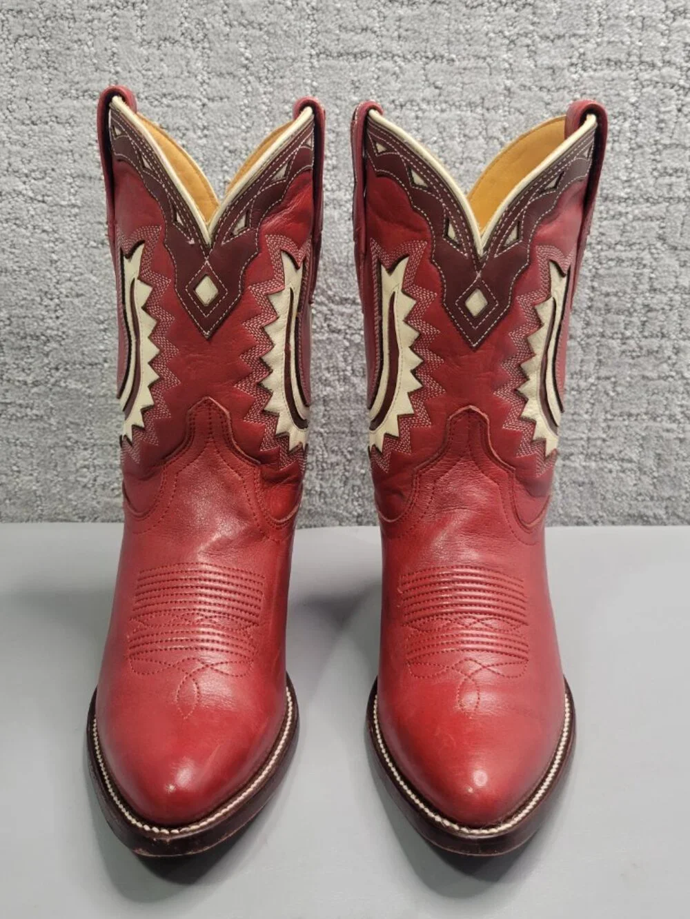 Tecovas the Jolene Women's Size US 7B Crimson Bine Cowhide Cowgirl Boots.