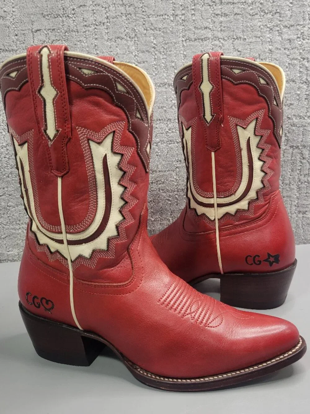 Tecovas the Jolene Women's Size US 7B Crimson Bine Cowhide Cowgirl Boots.