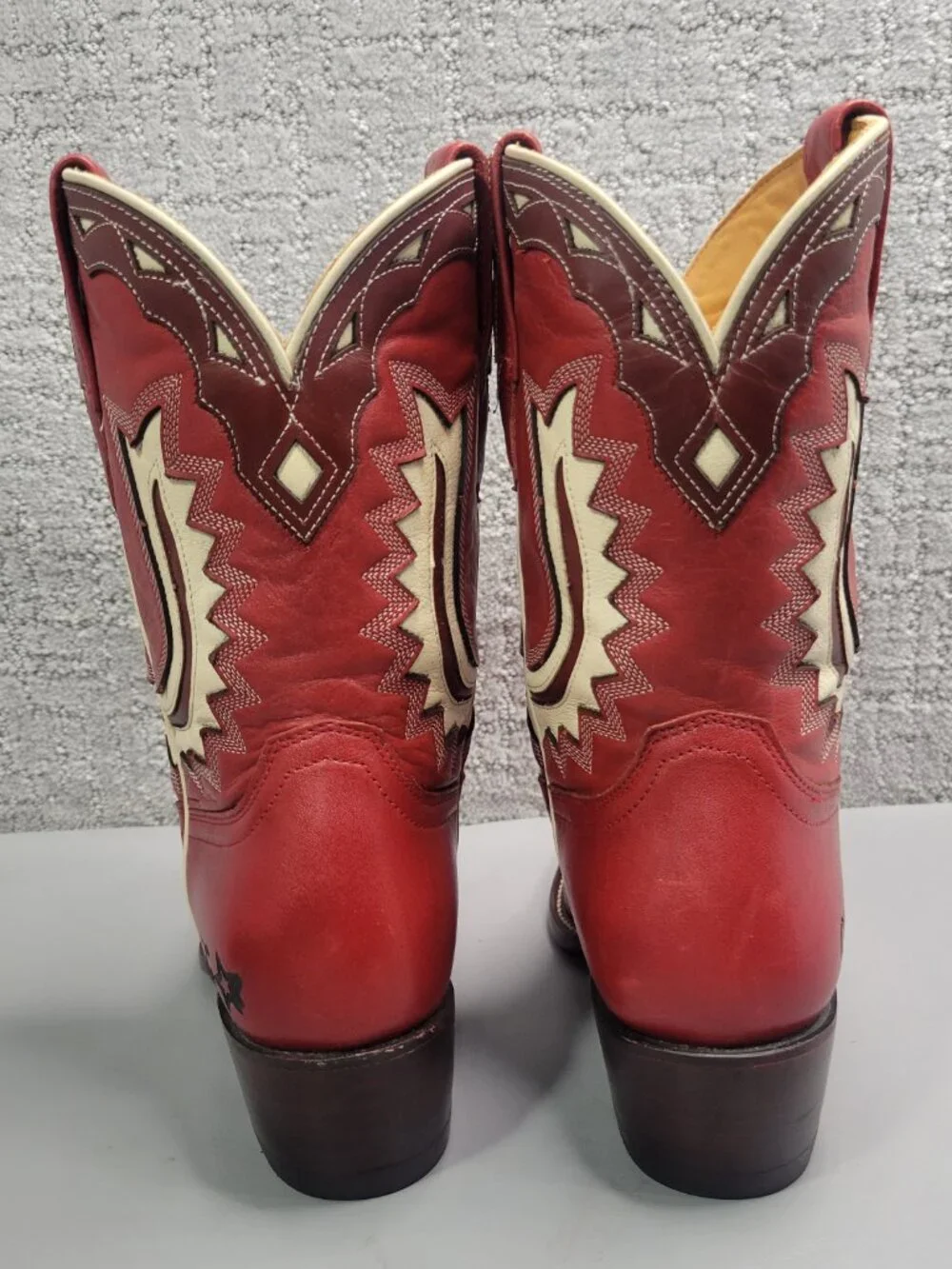 Tecovas the Jolene Women's Size US 7B Crimson Bine Cowhide Cowgirl Boots.