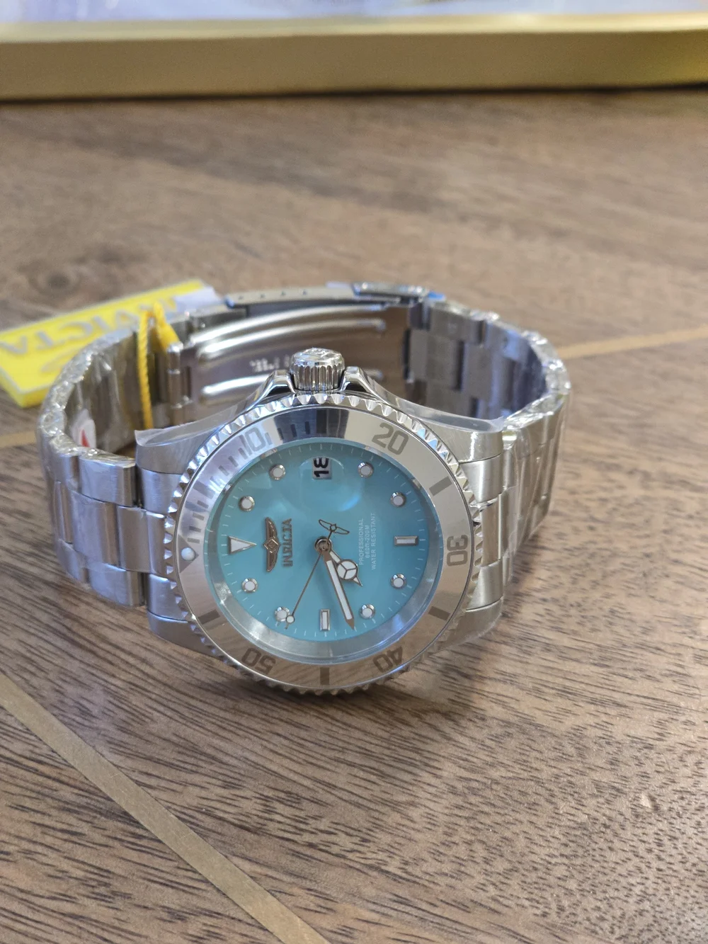 Invicta men’s professional