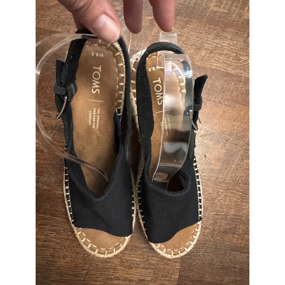 Toms classic black
