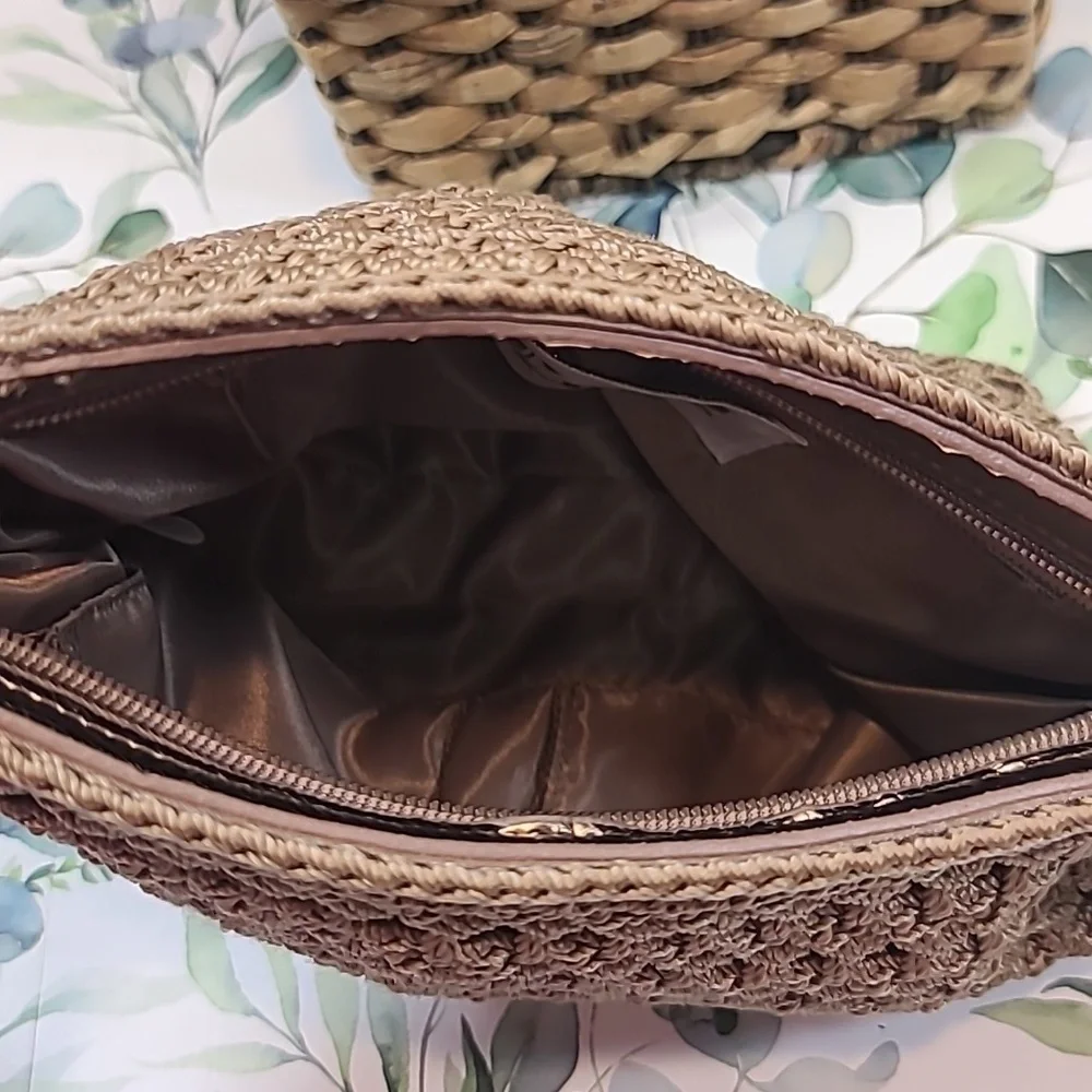 Luxy crocheted braided strap bag