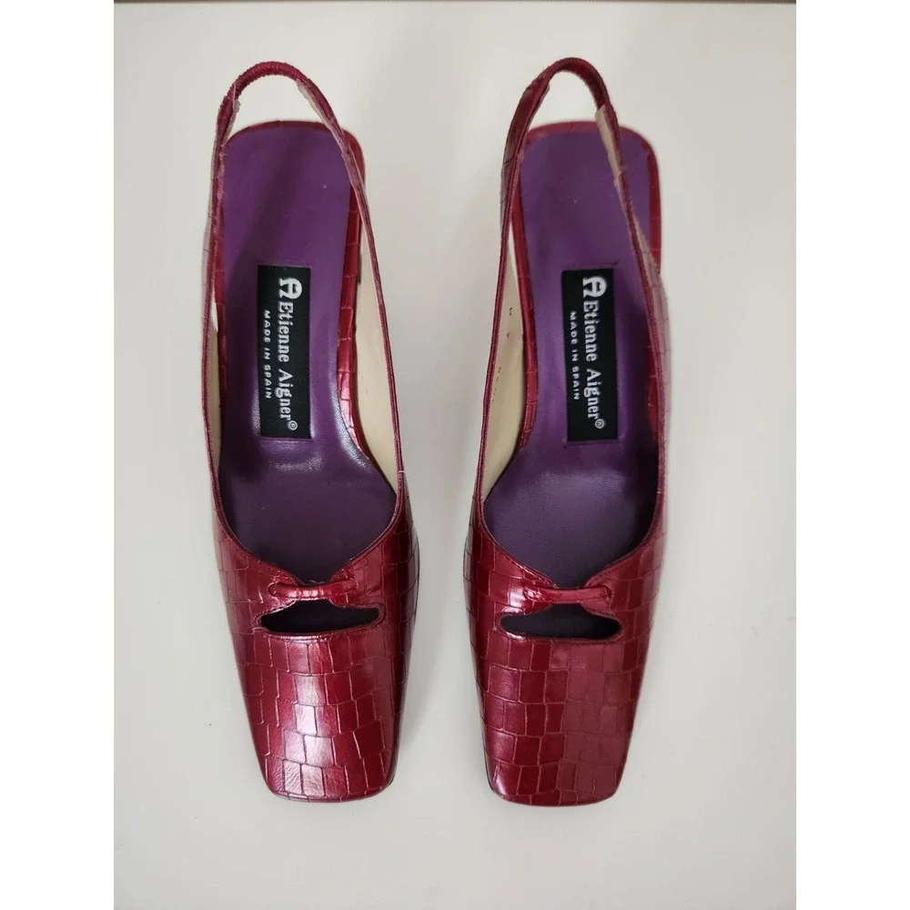 Etienne Aigner good size