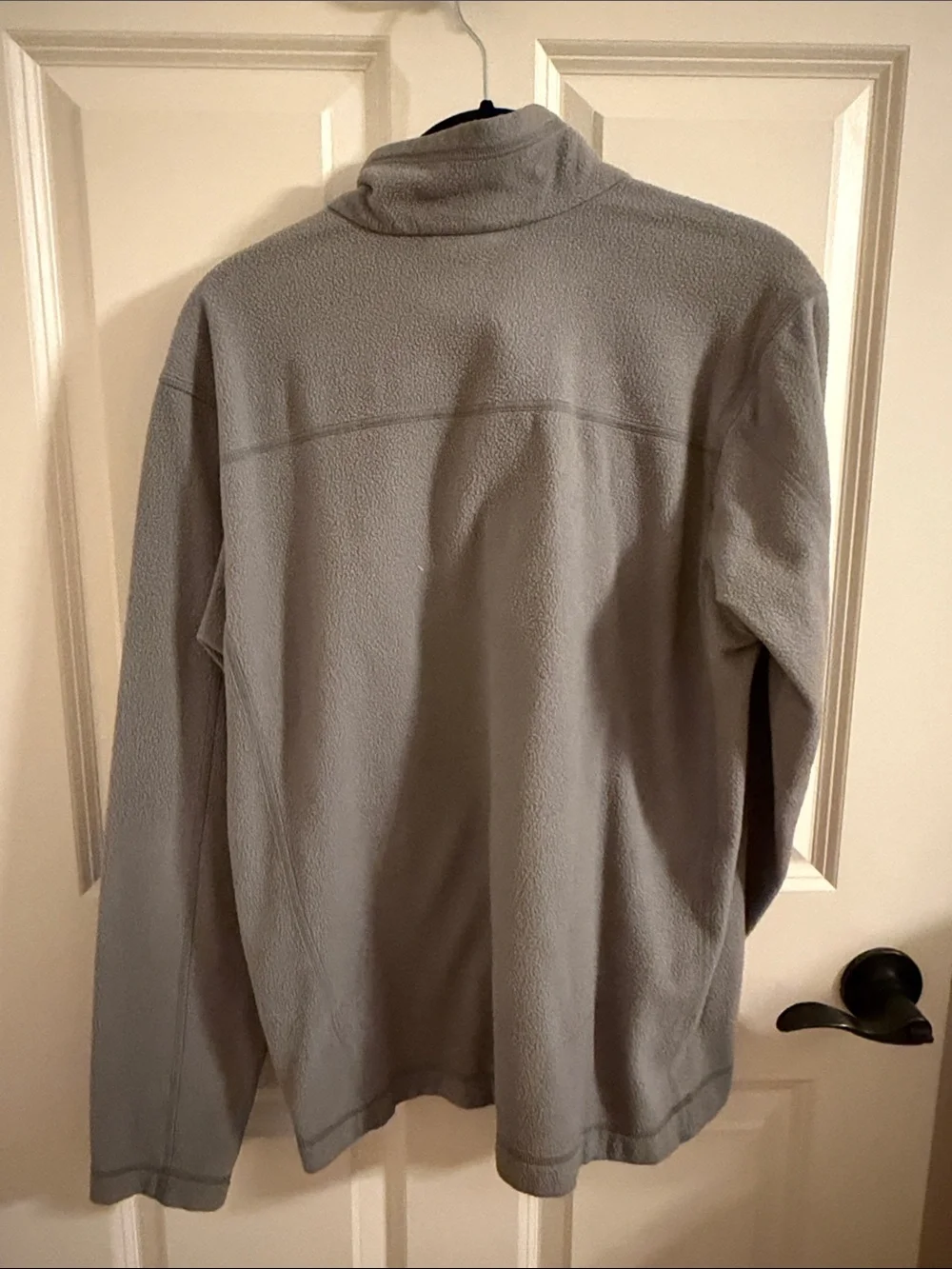 Patagonia Light Gray Men’s Quarter-Zip Fleece Pullover