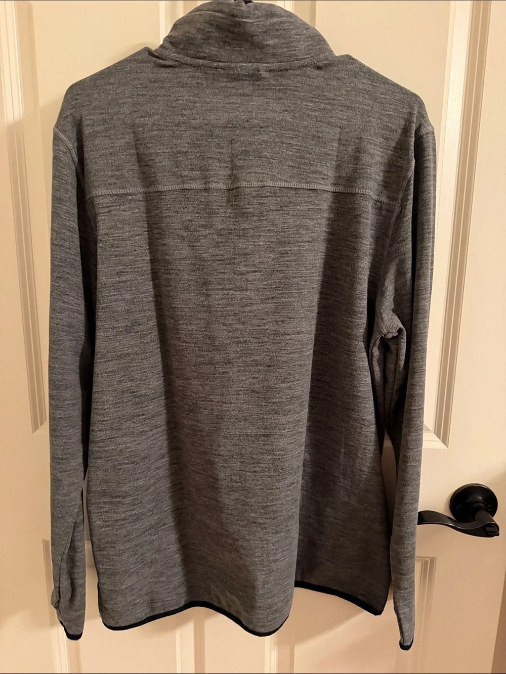 Avalanche lightweight pullover