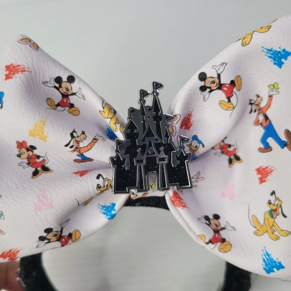 Disney loungefly mickey