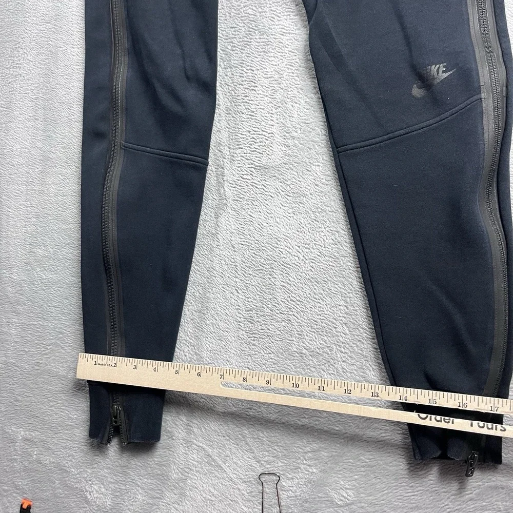 Nike fleece joggers streetwear