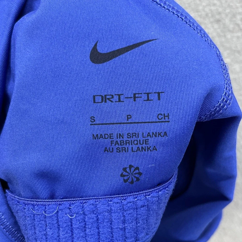 Nike iconic sporty
