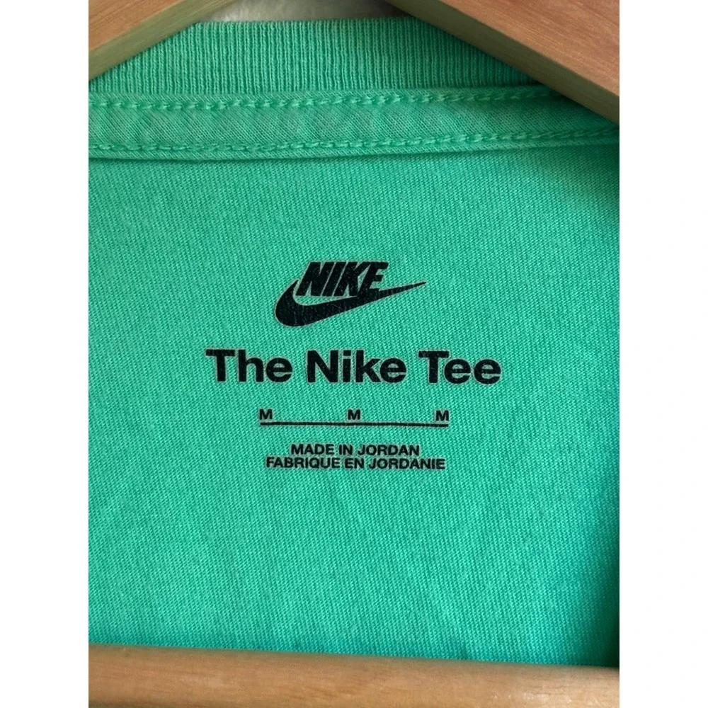 Nike Mens Green Short Sleeve Embroidered Futura Logo Cotton T-Shirt Size‎ M
