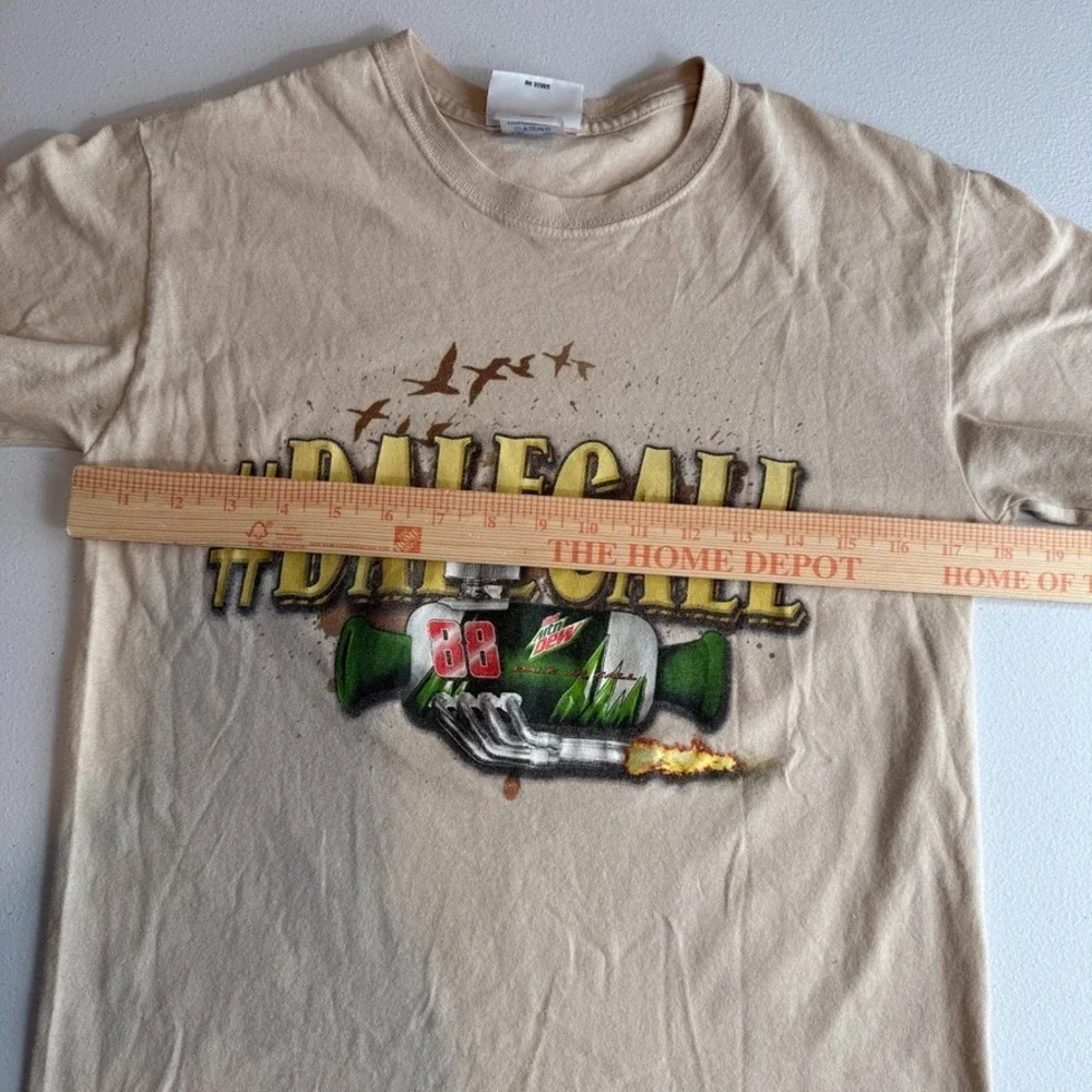 Dale Earnhardt‎ Jr NASCAR #88 DaleCall Mountain Dew Racing Graphic Tee Small
