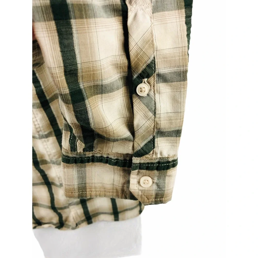 Mountain Hardwear Mens Medium Shirt Gilmore Wicking Seersucker Plaids EUC
