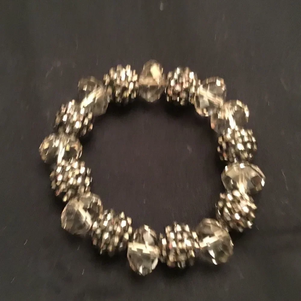 Faceted Acrylic Crystal and Caviar Beads Bracelet