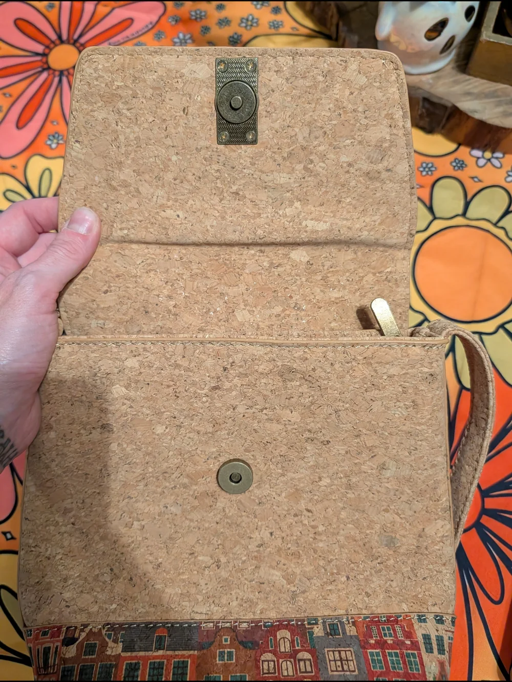 N/A chic cork