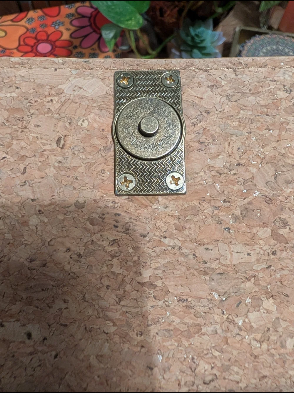 N/A chic cork