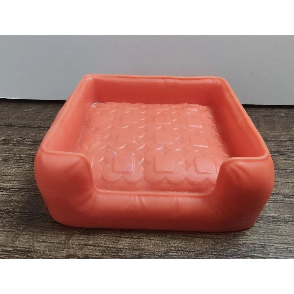 Barbie Orange Plastic Doll Pet Bed Square Pillow Design Dog Cat Z30