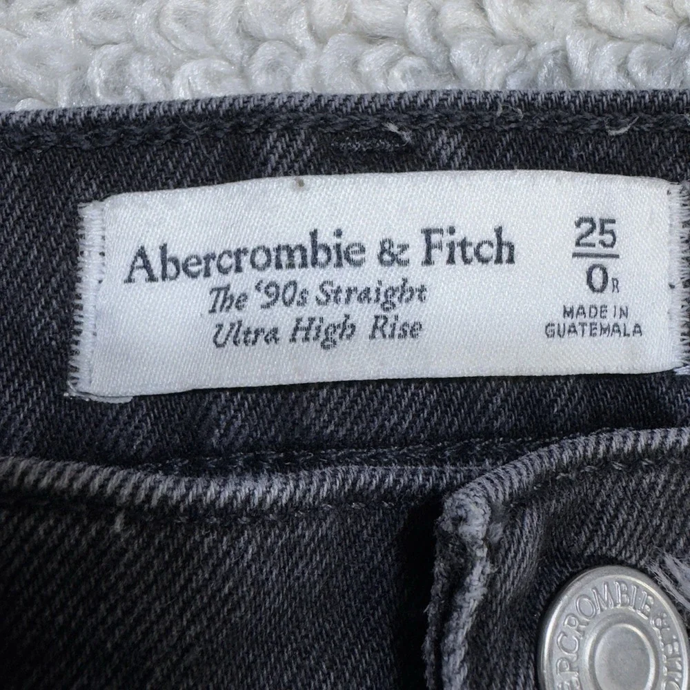 Abercrombie & Fitch these abercrombie