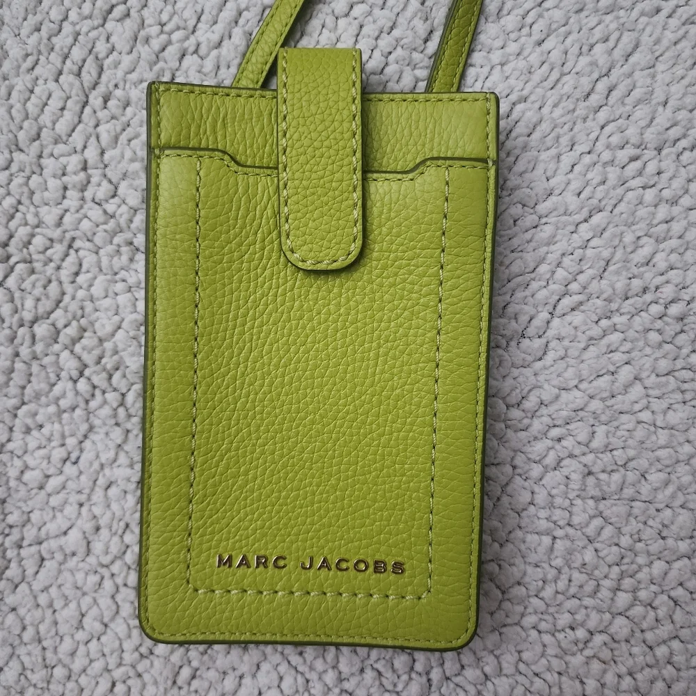 Marc Jacobs Lime Green Pebbled Leather Phone Holder Groove Crossbody