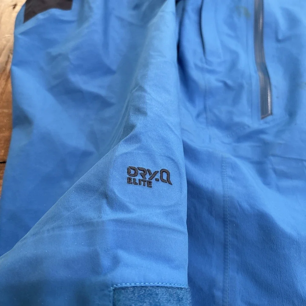 Mountain Hardwear this preowned