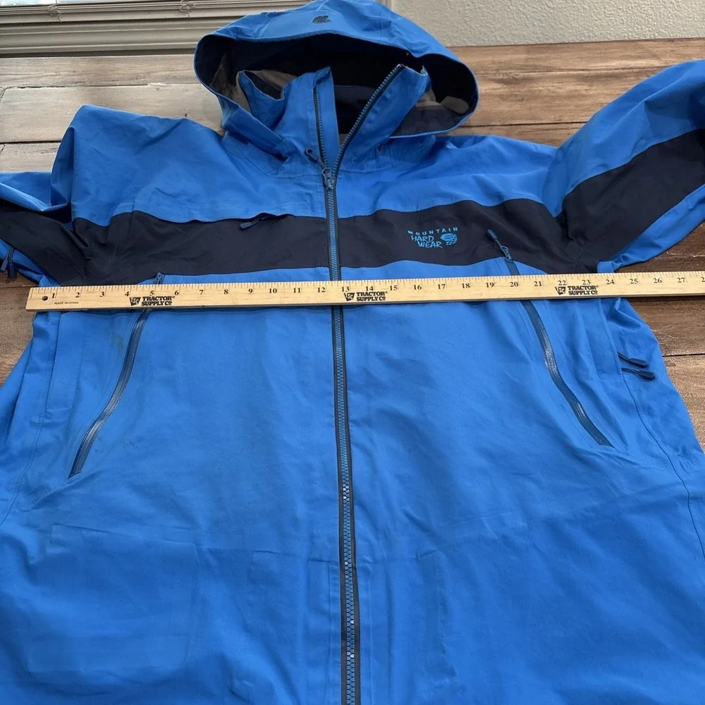 Mountain Hardwear this preowned