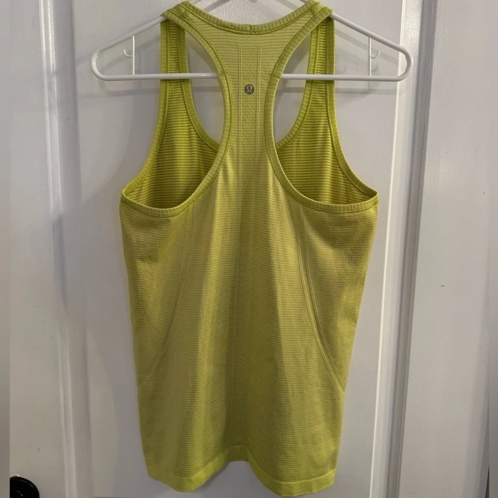 lululemon athletica good size