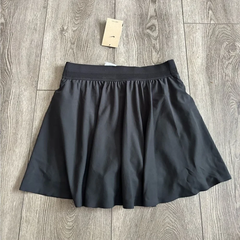 Nike this black