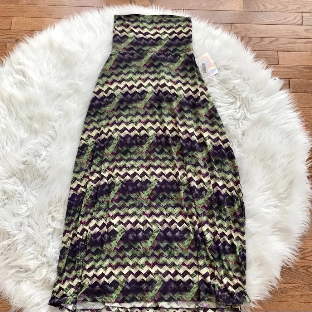 • LulaRoe • Maxi Skirt Chevron Print XXS New