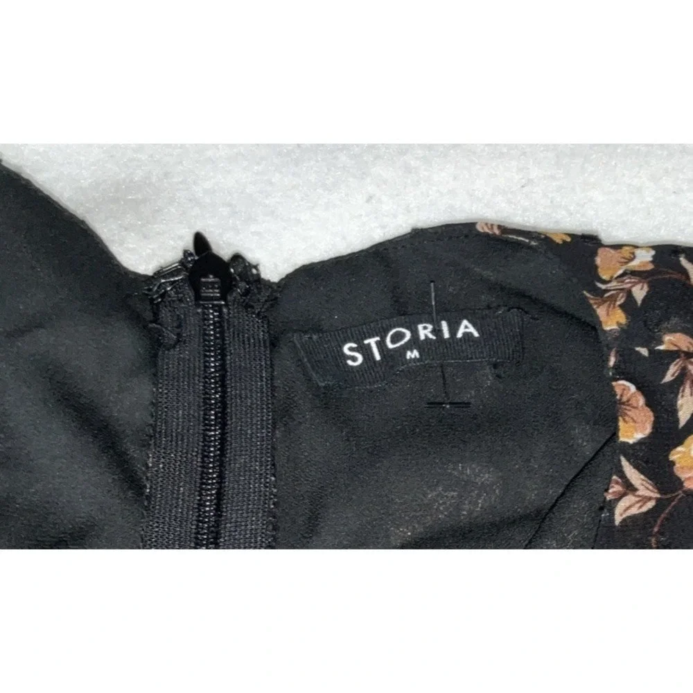 Storia zip adds