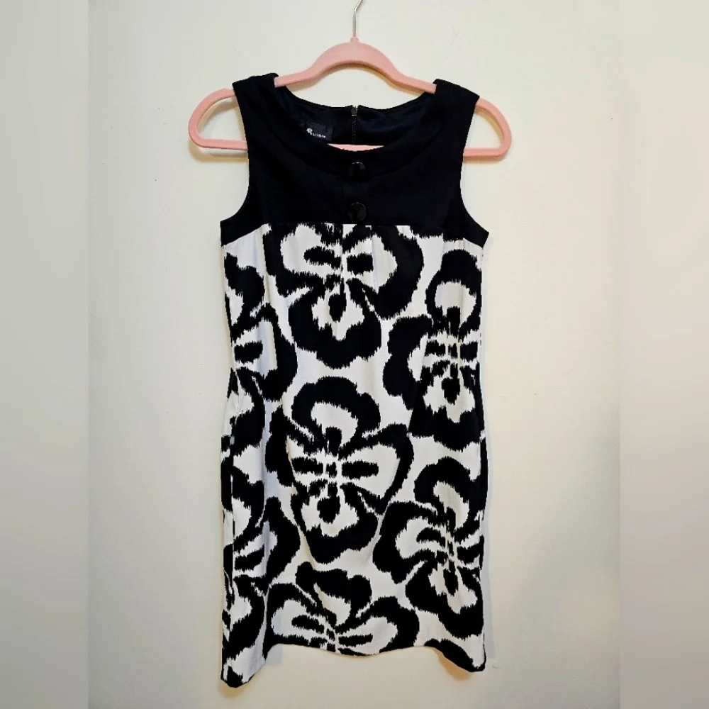 AB Studio size 2 abstract knee length shift dress‎