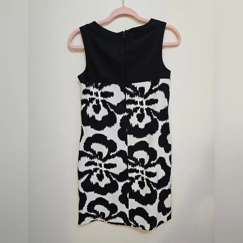 AB Studio size 2 abstract knee length shift dress‎