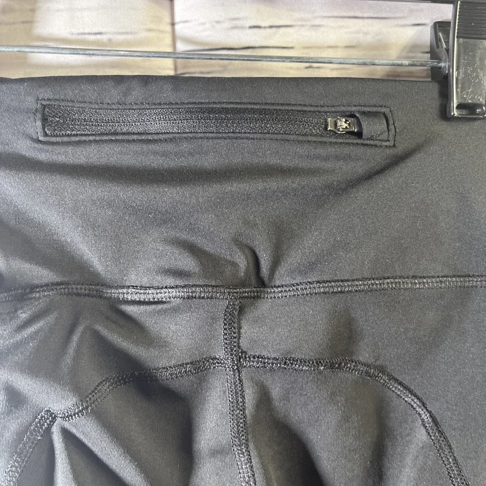 Nike rise pockets