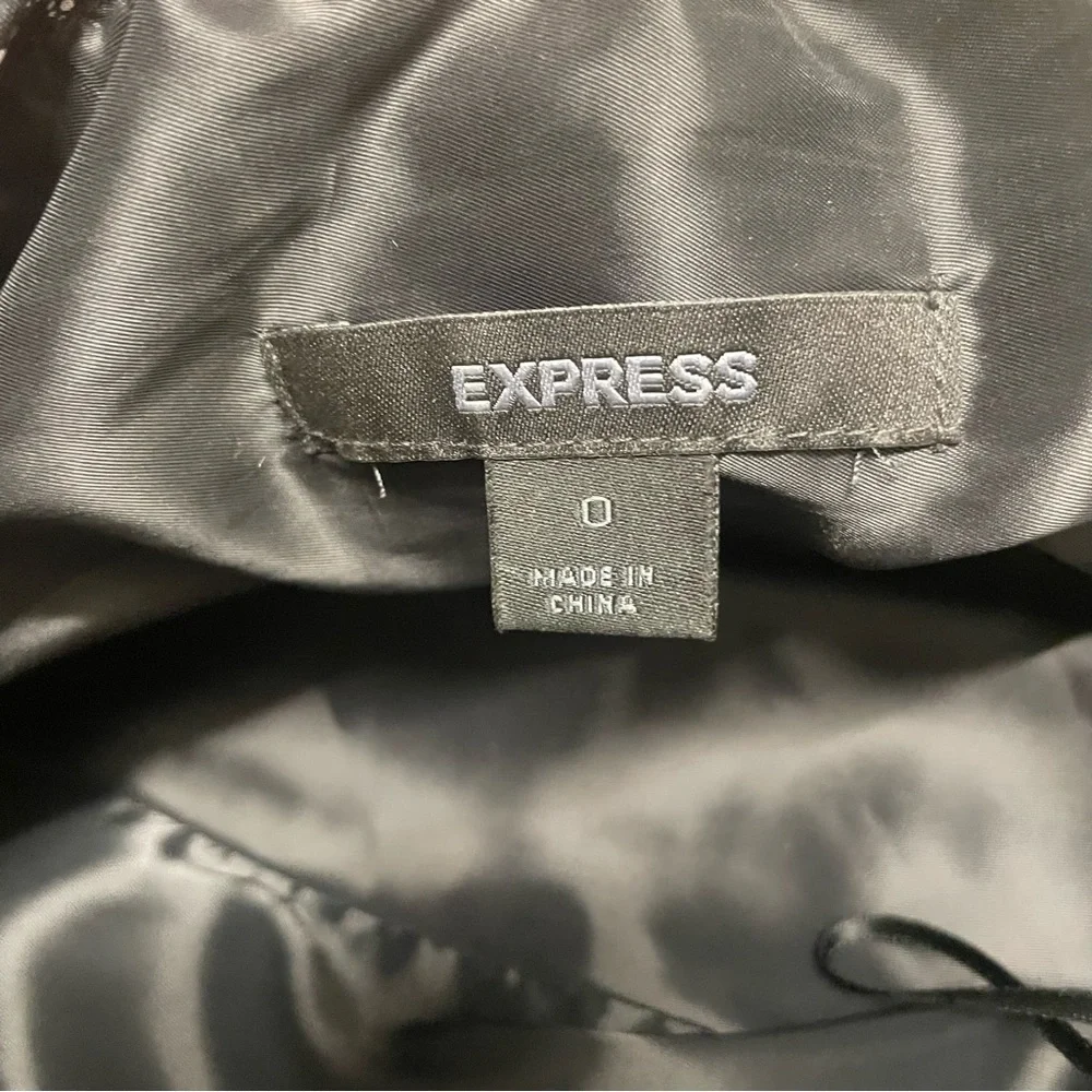 Express silk halter