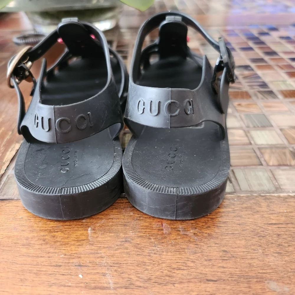 Gucci signature rubber