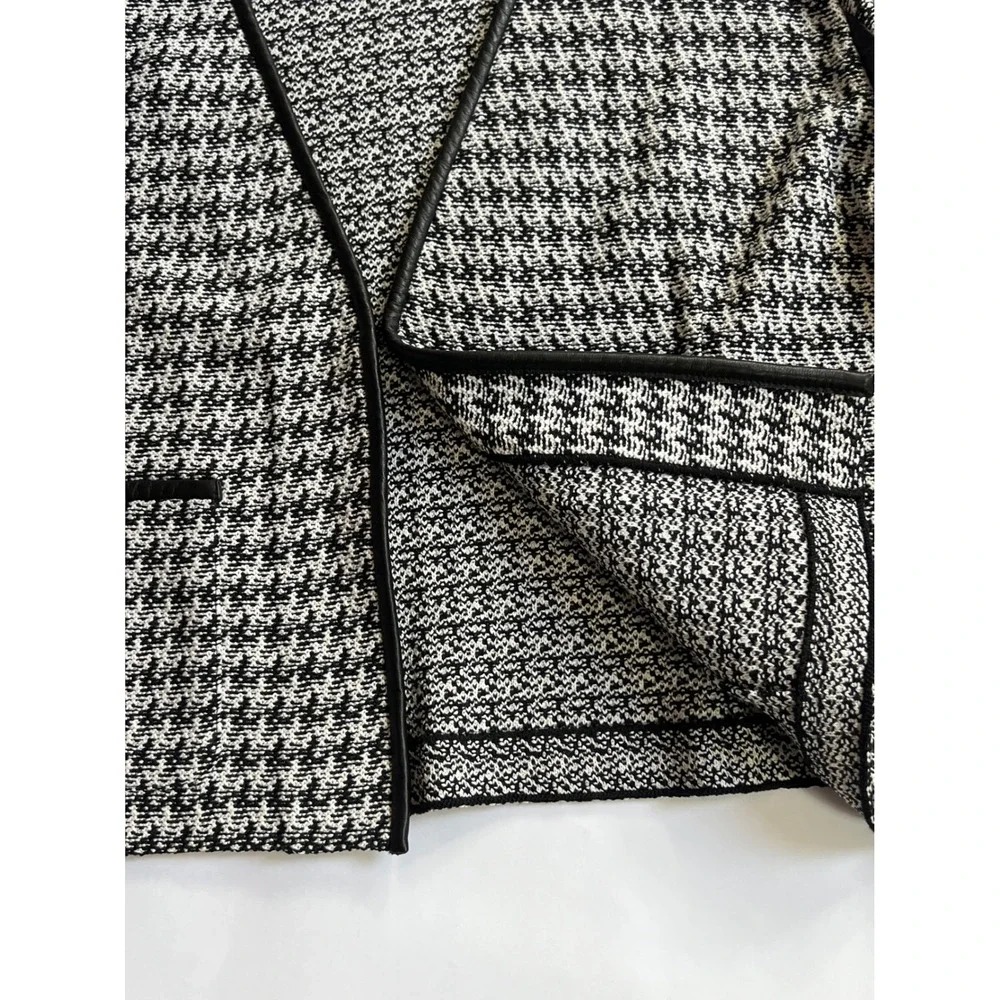 St John Collection Houndstooth Luxury Business Casual Jacket Black White Size 16