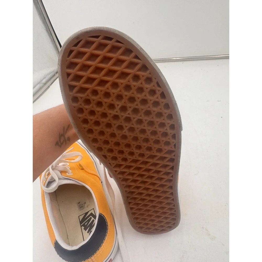 Vans authentic red