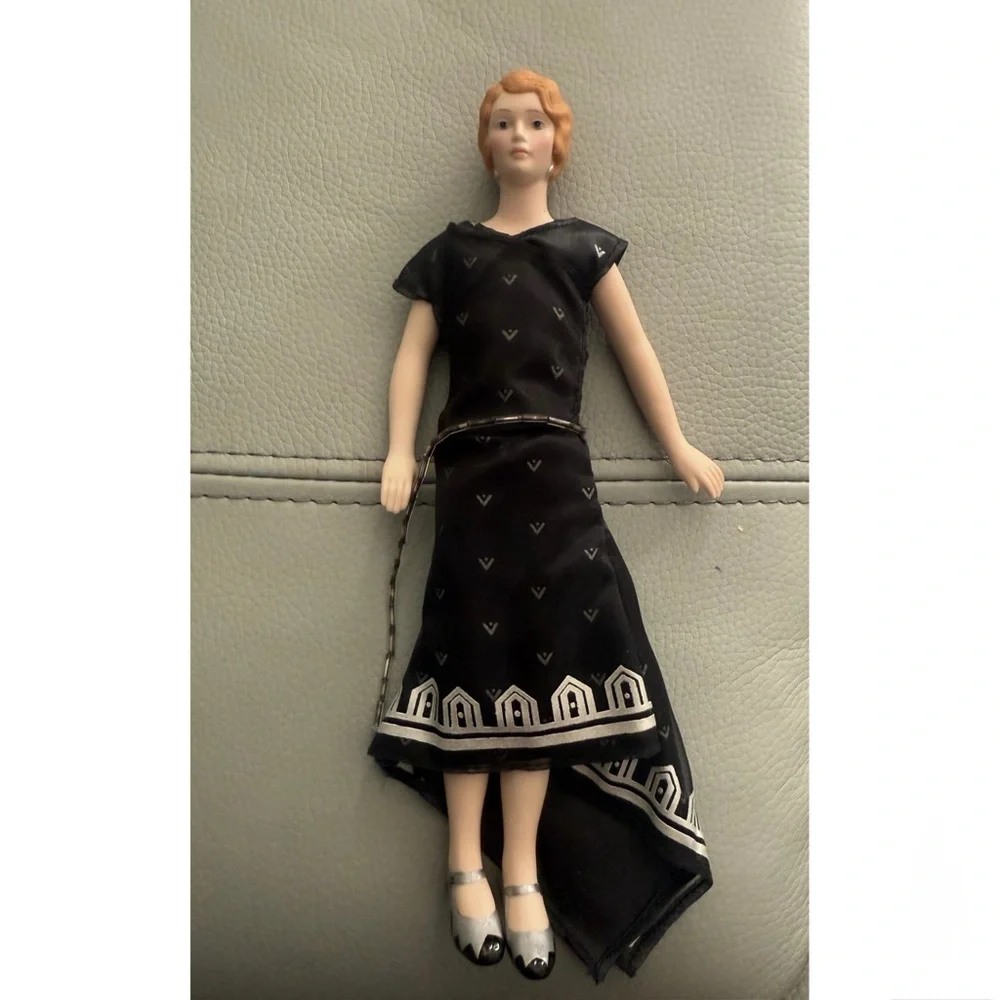 Avon vintage flapper