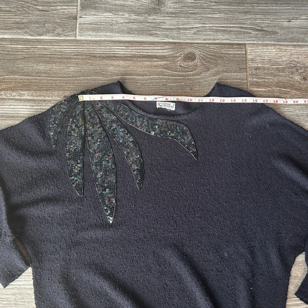 Campus Casuals detail features