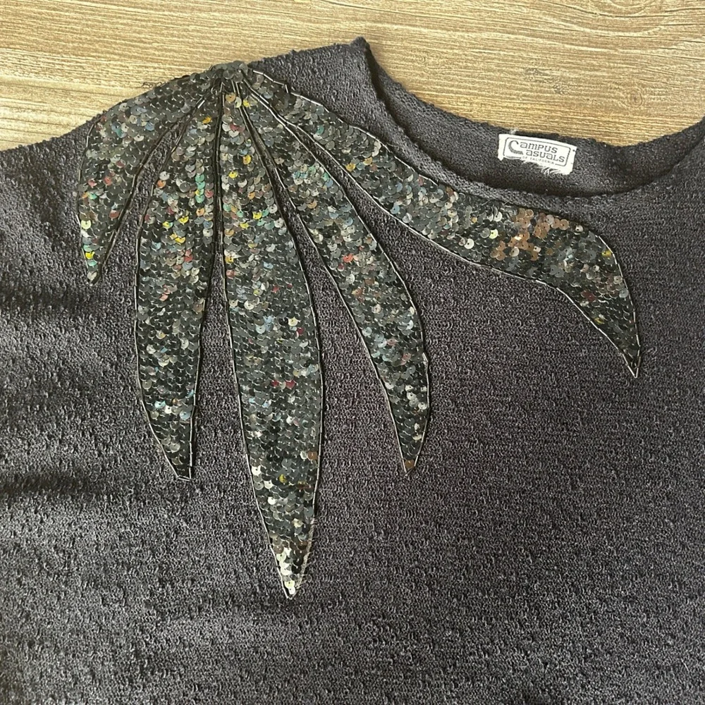 Campus Casuals chest sweater type