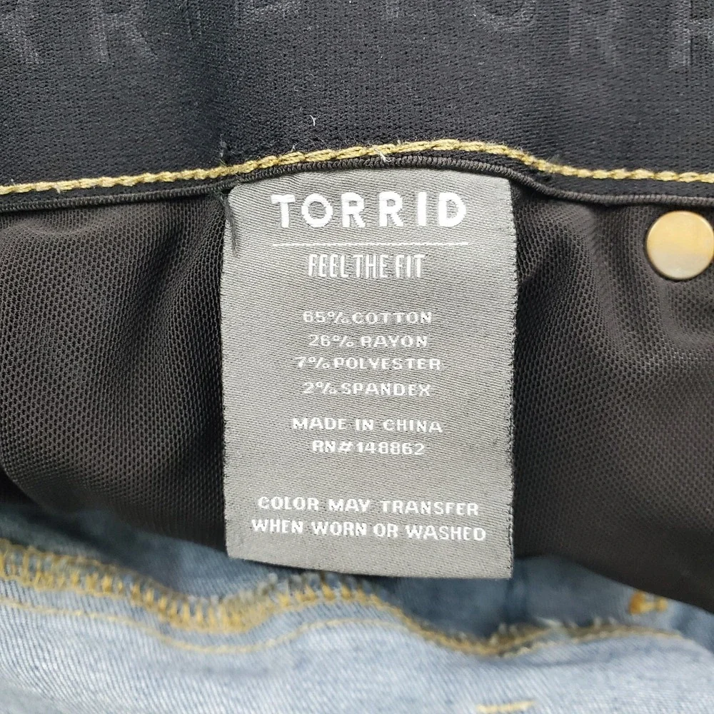 Torrid Womens 24T Distressed Bombshell Skinny Jeans Blue Premium Stretch Denim‎
