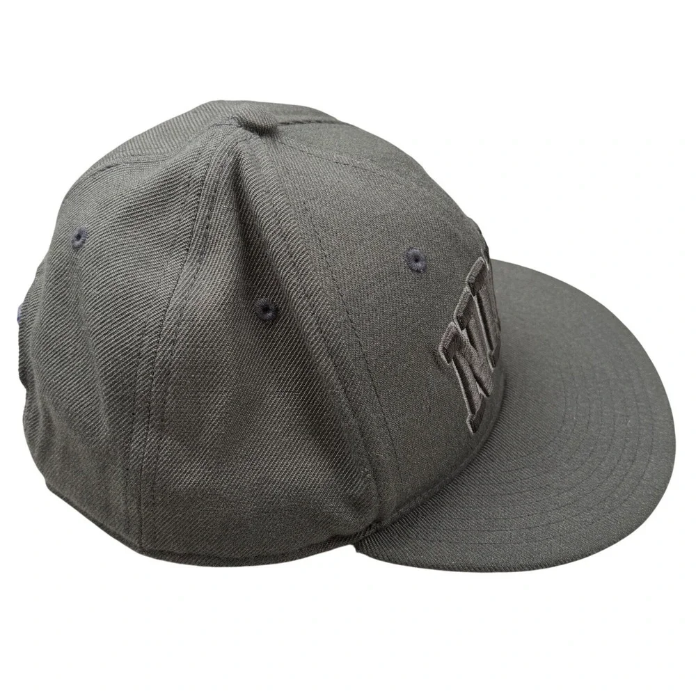 Nike True Flat Brim Snapback Hat Gray Embroidered Block Logo Wool Blend OSFM‎